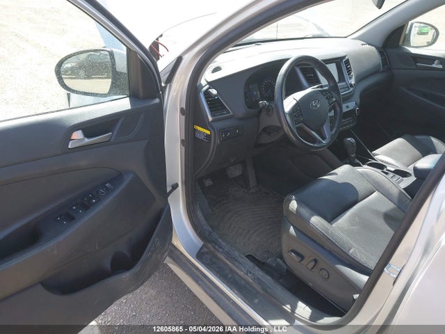2018 Hyundai Tucson Se 1.6t მანქანა იყიდება აუქციონზე, vin: KM8J3CA24JU828880, აუქციონის ნომერი: 12605865