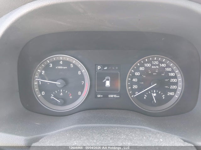 2018 Hyundai Tucson Se 1.6t მანქანა იყიდება აუქციონზე, vin: KM8J3CA24JU828880, აუქციონის ნომერი: 12605865