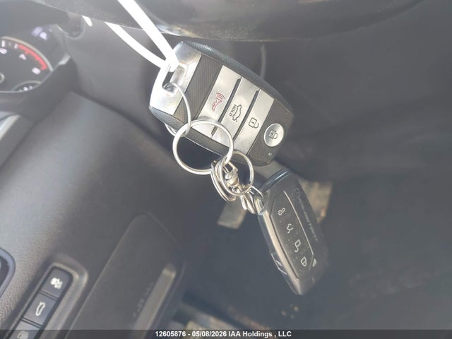 5XXGT4L38KG276057 KIA Optima Lx/lx+
