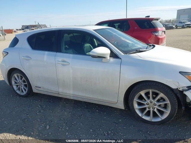 12605886 :رقم المزاد ، JTHKD5BH5B2001681 vin ، 2011 Lexus Ct 200h مزاد بيع