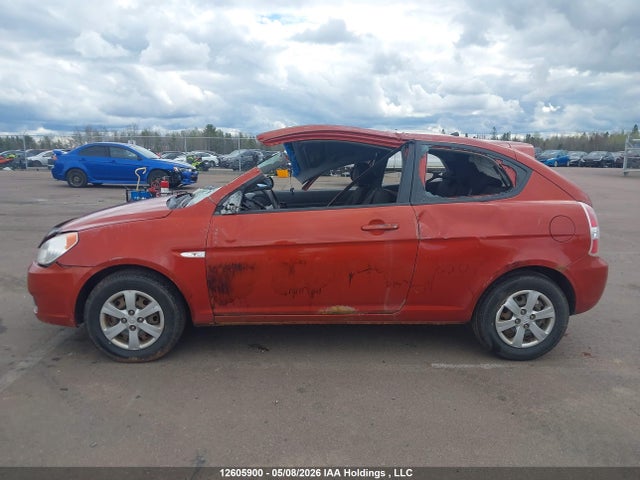 2011 Hyundai Accent L მანქანა იყიდება აუქციონზე, vin: KMHCN3BC8BU193934, აუქციონის ნომერი: 12605900