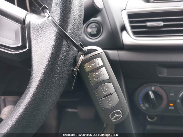 JM1BN1U72H1116796 Mazda MAZDA3