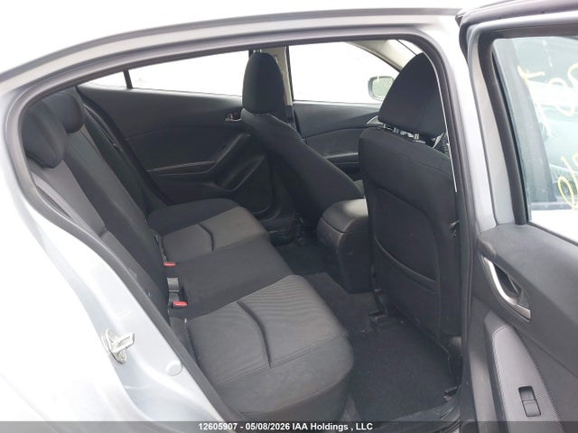 JM1BN1U72H1116796 Mazda MAZDA3