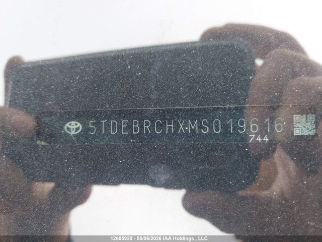 2021 Toyota Highlander Hybrid Limited მანქანა იყიდება აუქციონზე, vin: 5TDEBRCHXMS019616, აუქციონის ნომერი: 12605920