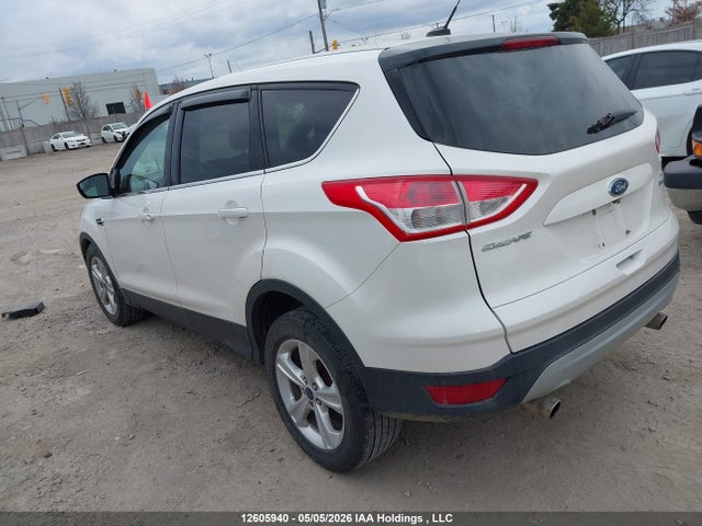 Продажа на аукционе авто 2015 Ford Escape, vin: 1FMCU0GX3FUC15857, номер лота: 12605940