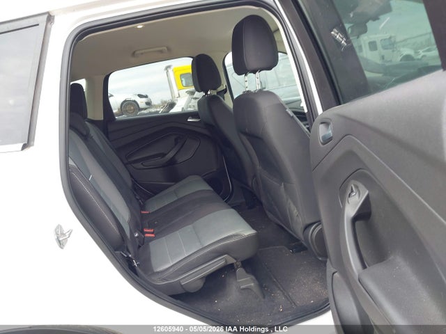 Продажа на аукционе авто 2015 Ford Escape, vin: 1FMCU0GX3FUC15857, номер лота: 12605940