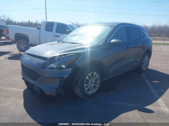 1FMCU9G62LUA17469 Ford ESCAPE SE
