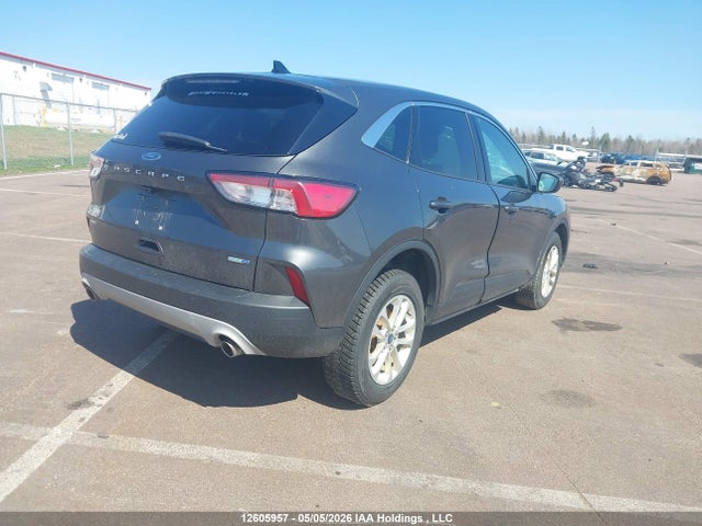 1FMCU9G62LUA17469 Ford ESCAPE SE