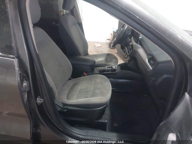 1FMCU9G62LUA17469 Ford ESCAPE SE