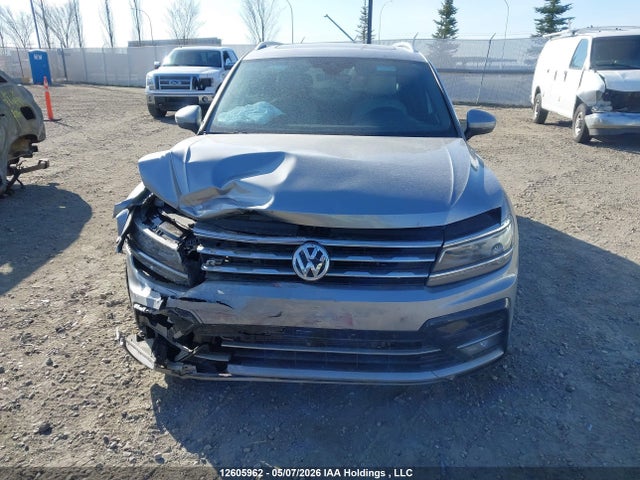 3VV4B7AX1MM063807 Volkswagen Tiguan Sel Premium R-line