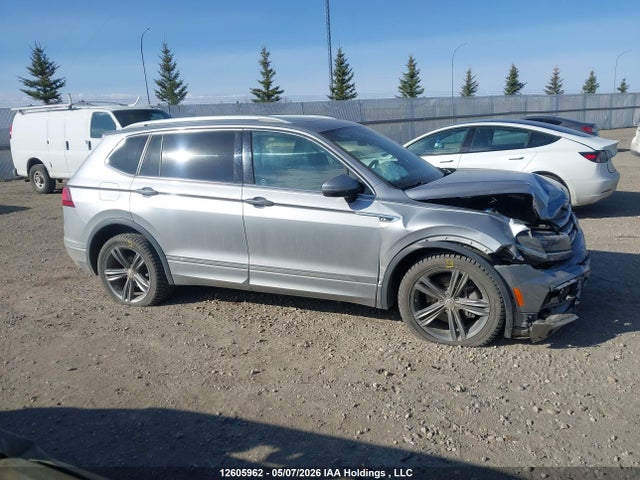 3VV4B7AX1MM063807 Volkswagen Tiguan Sel Premium R-line