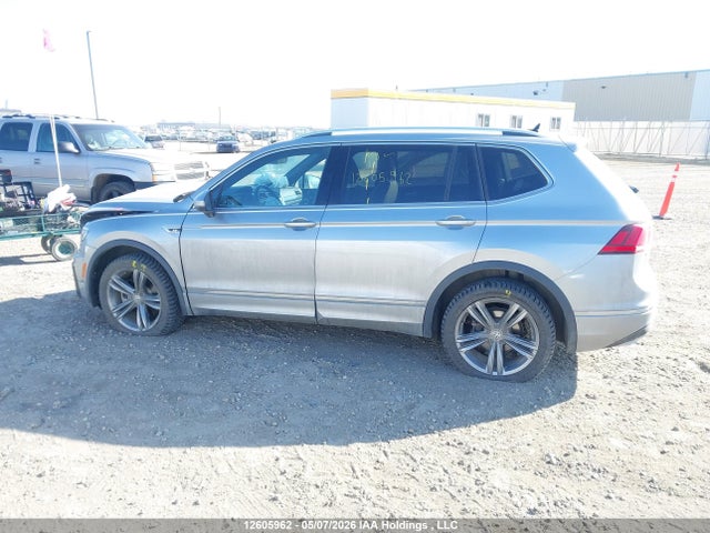 3VV4B7AX1MM063807 Volkswagen Tiguan Sel Premium R-line