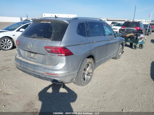 3VV4B7AX1MM063807 Volkswagen Tiguan Sel Premium R-line