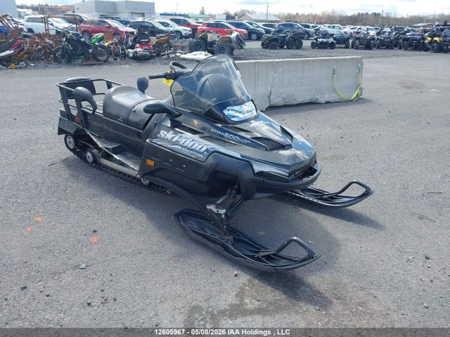 12605967 :رقم المزاد ، YK3SFB5B15R000436 vin ، 2005 Skidoo Expedition مزاد بيع