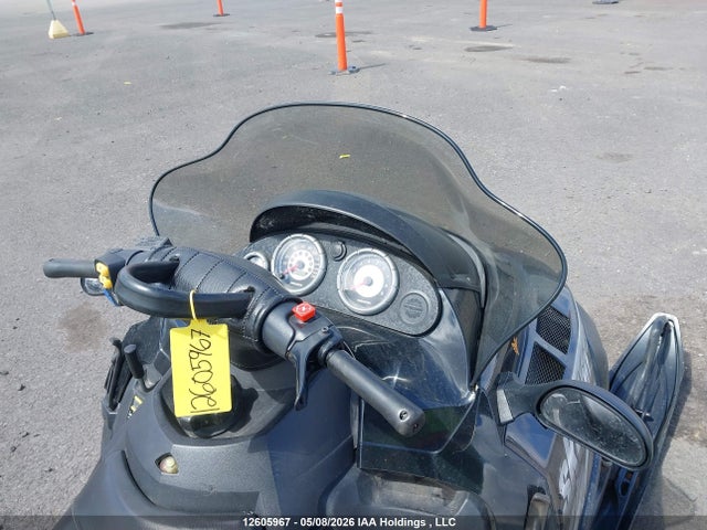 12605967 :رقم المزاد ، YK3SFB5B15R000436 vin ، 2005 Skidoo Expedition مزاد بيع