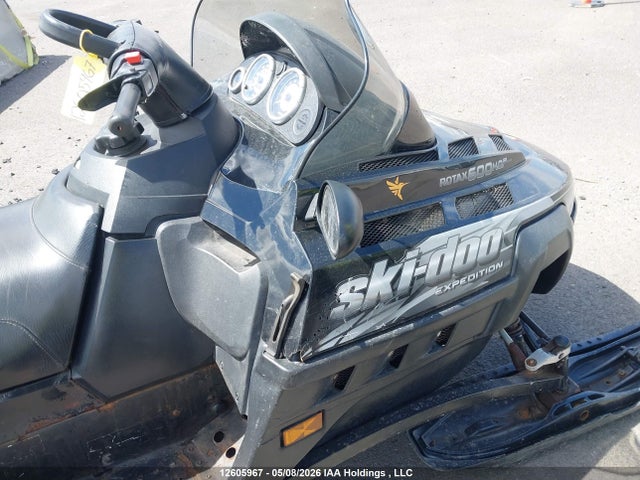 12605967 :رقم المزاد ، YK3SFB5B15R000436 vin ، 2005 Skidoo Expedition مزاد بيع