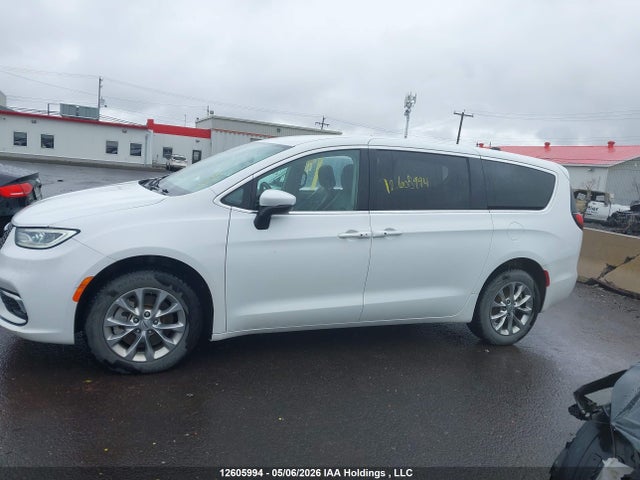 2023 Chrysler Pacifica Touring L მანქანა იყიდება აუქციონზე, vin: 2C4RC3BG6PR565749, აუქციონის ნომერი: 12605994