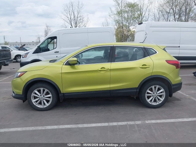 2017 Nissan Qashqai მანქანა იყიდება აუქციონზე, vin: JN1BJ1CR2HW132274, აუქციონის ნომერი: 12606003
