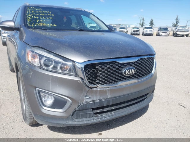 5XYPGDA37GG143607 KIA Sorento Lx/l