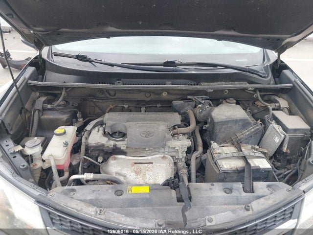 12606016 :رقم المزاد ، 2T3BFREV9FW373350 vin ، 2015 Toyota Rav4 Le مزاد بيع