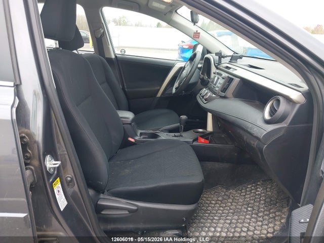 12606016 :رقم المزاد ، 2T3BFREV9FW373350 vin ، 2015 Toyota Rav4 Le مزاد بيع