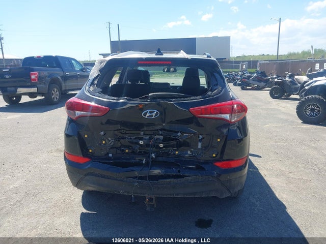 2017 Hyundai Tucson Luxury მანქანა იყიდება აუქციონზე, vin: KM8J3CA47HU424385, აუქციონის ნომერი: 12606021