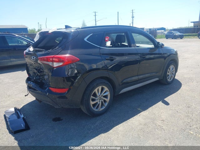 2017 Hyundai Tucson Luxury მანქანა იყიდება აუქციონზე, vin: KM8J3CA47HU424385, აუქციონის ნომერი: 12606021