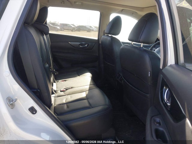12606042 :رقم المزاد ، 5N1AT2MV7FC901737 vin ، 2015 Nissan Rogue S/sl/sv مزاد بيع