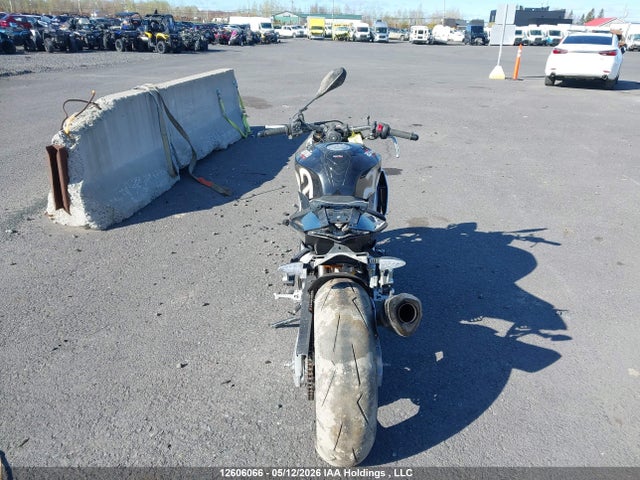 ZD4KZUB05RS001105 Aprilia Tuono V4 1100 Factory