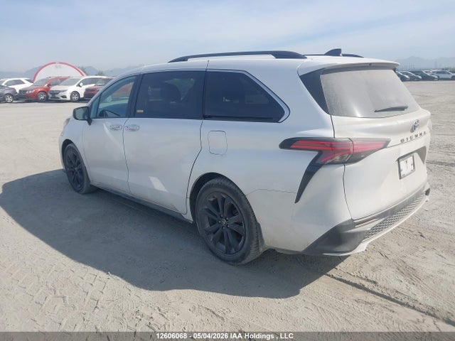 Продажа на аукционе авто 2022 Toyota Sienna Le/xle/xse/limited/platinum, vin: 5TDGRKEC3NS120270, номер лота: 12606068