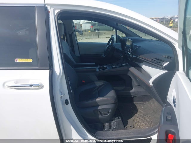 Продажа на аукционе авто 2022 Toyota Sienna Le/xle/xse/limited/platinum, vin: 5TDGRKEC3NS120270, номер лота: 12606068