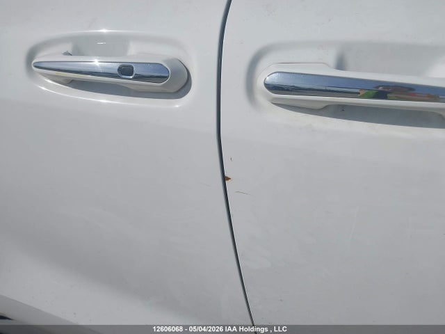Продажа на аукционе авто 2022 Toyota Sienna Le/xle/xse/limited/platinum, vin: 5TDGRKEC3NS120270, номер лота: 12606068
