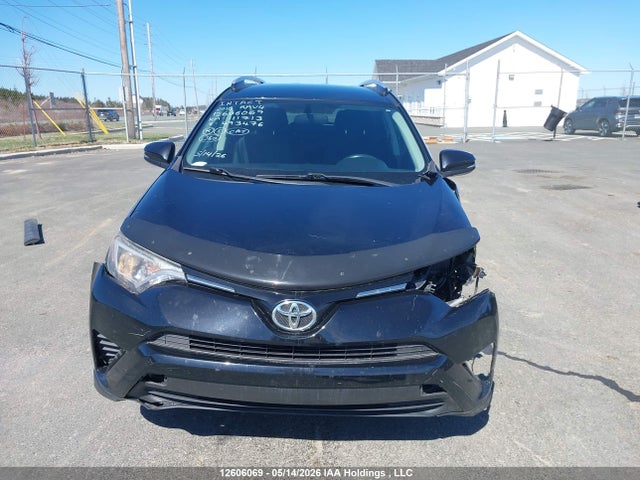12606069 :رقم المزاد ، 2T3BFREV4GW493476 vin ، 2016 Toyota Rav4 Le مزاد بيع