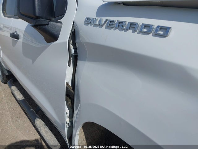 Chevrolet Silverado 2023 1GCPDAEK6PZ141857 Image 21
