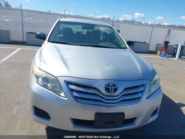 2010 Toyota Camry Se/le/xle მანქანა იყიდება აუქციონზე, vin: 4T1BF3EK5AU079982, აუქციონის ნომერი: 12606090