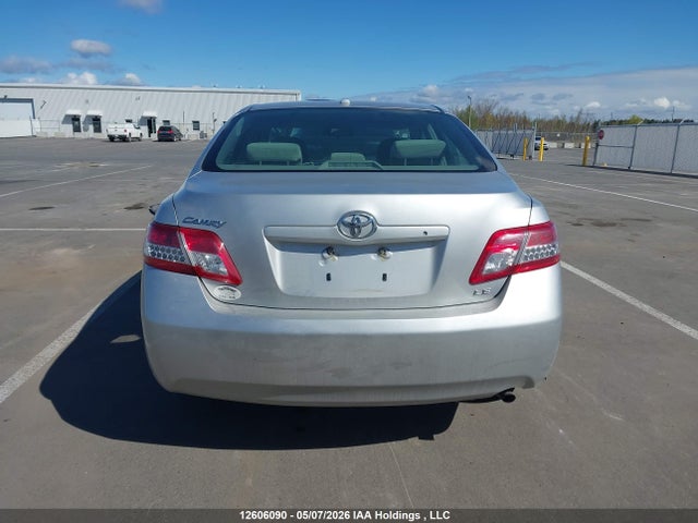 2010 Toyota Camry Se/le/xle მანქანა იყიდება აუქციონზე, vin: 4T1BF3EK5AU079982, აუქციონის ნომერი: 12606090