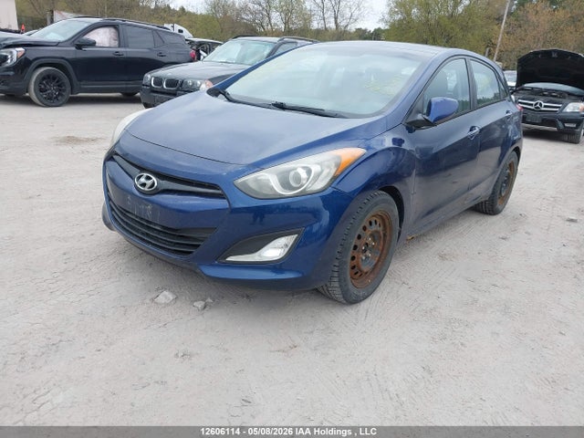 2013 Hyundai Elantra Gt მანქანა იყიდება აუქციონზე, vin: KMHD35LE7DU026019, აუქციონის ნომერი: 12606114