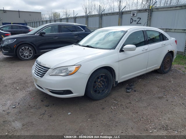 12606128 :رقم المزاد ، 1C3CCBAB8CN112797 vin ، 2012 Chrysler 200 Lx مزاد بيع