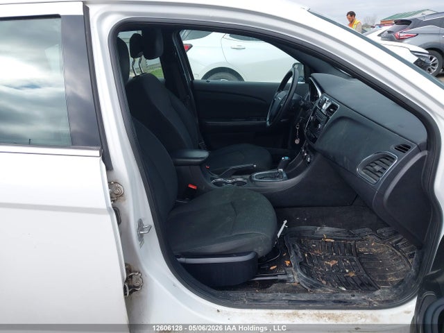 12606128 :رقم المزاد ، 1C3CCBAB8CN112797 vin ، 2012 Chrysler 200 Lx مزاد بيع