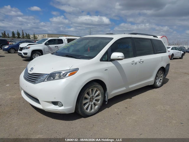 12606132 :رقم المزاد ، 5TDDZ3DC4HS148805 vin ، 2017 Toyota Sienna Xle/limited مزاد بيع