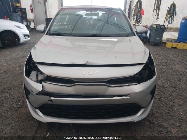 12606145 :رقم المزاد ، 3KPA25AD4NE495427 vin ، 2022 Kia Rio Lx Premium/lx+ مزاد بيع