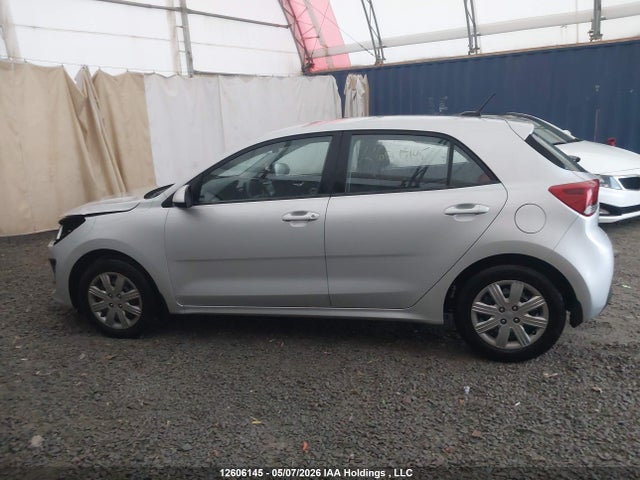 12606145 :رقم المزاد ، 3KPA25AD4NE495427 vin ، 2022 Kia Rio Lx Premium/lx+ مزاد بيع