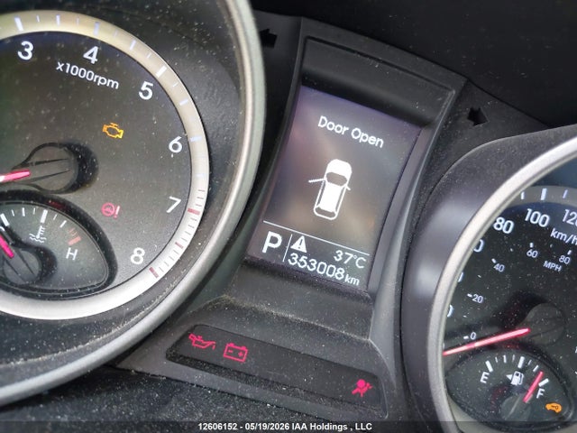 5XYZUDLB0EG157299 Hyundai Santa Fe