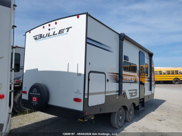 4YDTBLH20SX431072 Keystone Bullet
