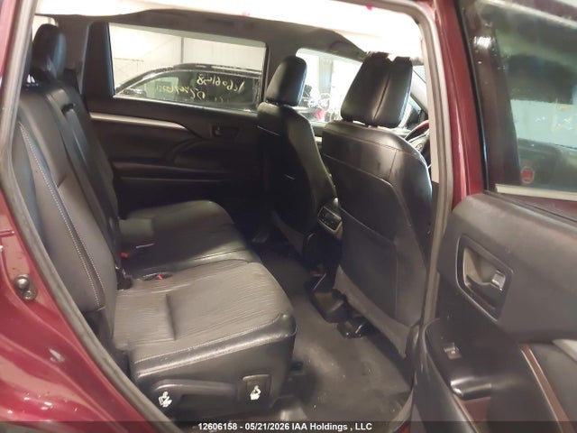 12606158 :رقم المزاد ، 5TDBZRFH9JS856279 vin ، 2018 Toyota Highlander Le/le Plus مزاد بيع