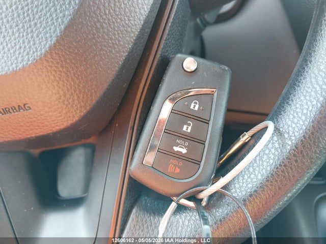 5YFB4MDE9SP305614 Toyota COROLLA LE