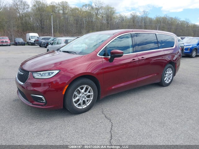 Продажа на аукционе авто 2023 Chrysler Pacifica Touring L, vin: 2C4RC1BG1PR561158, номер лота: 12606197