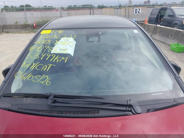 VNKKTUD30JA098428 Toyota Yaris Se
