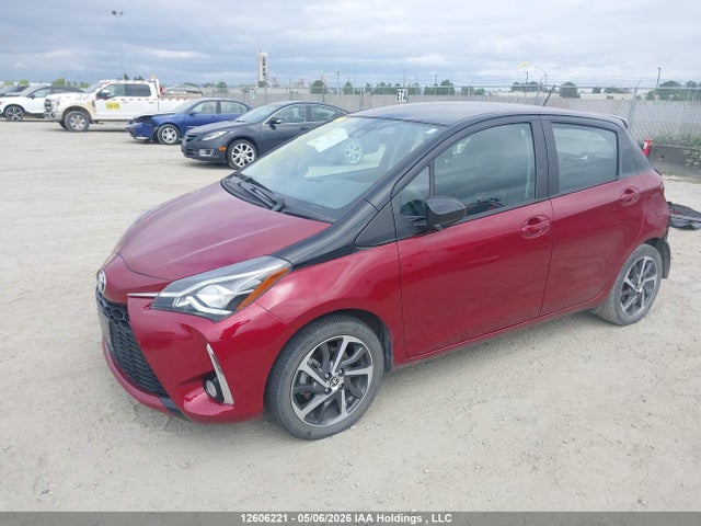 VNKKTUD30JA098428 Toyota Yaris Se