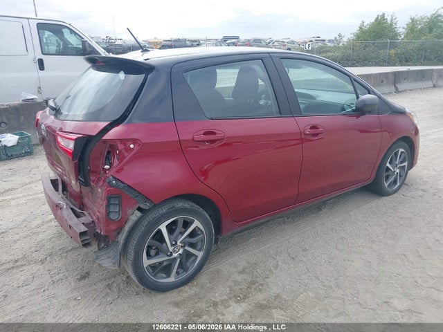 VNKKTUD30JA098428 Toyota Yaris Se